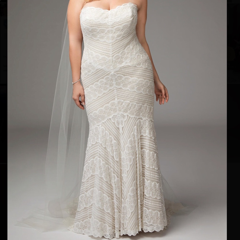 Watters Pippin wedding dress